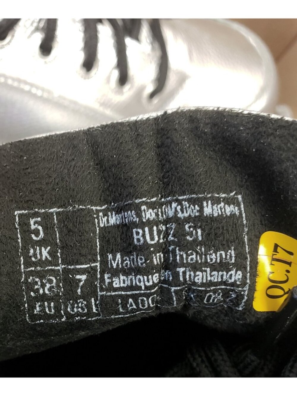 Dr. Martens Women's Buzz 5-Eye Metallic Leather Platform Shoes Silver Size 7 - Picture 5 of 5